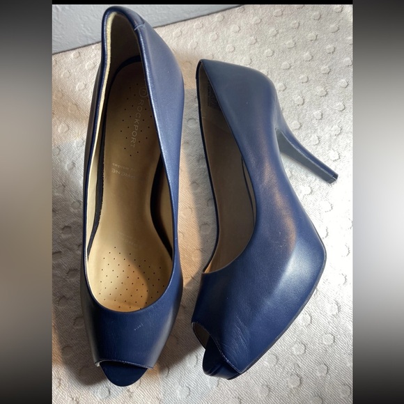 Rockport Adiprene Sasha Peep Heels 7.5 38 Navy New! - Picture 2 of 10